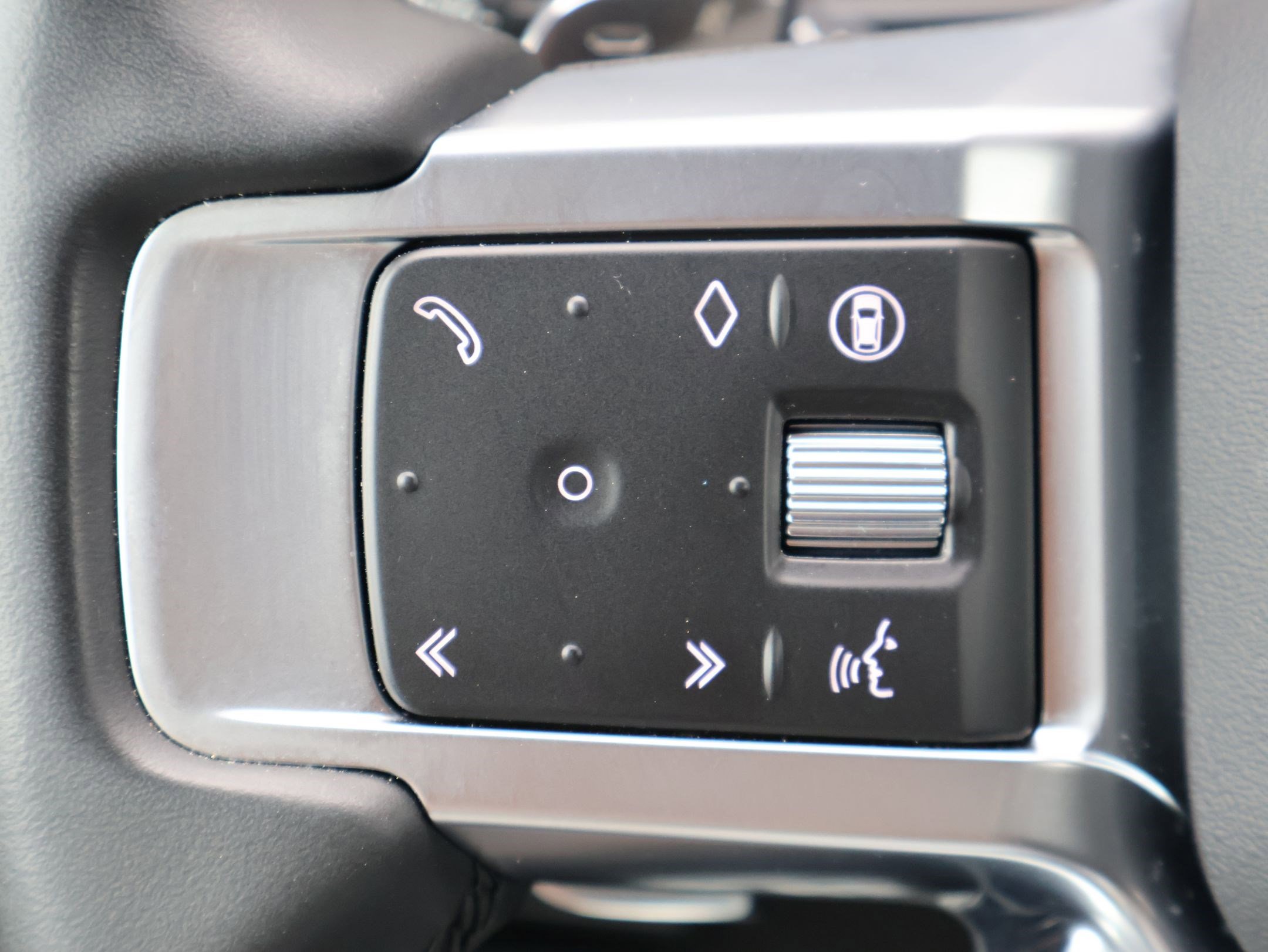 2025 Land Rover Discovery S