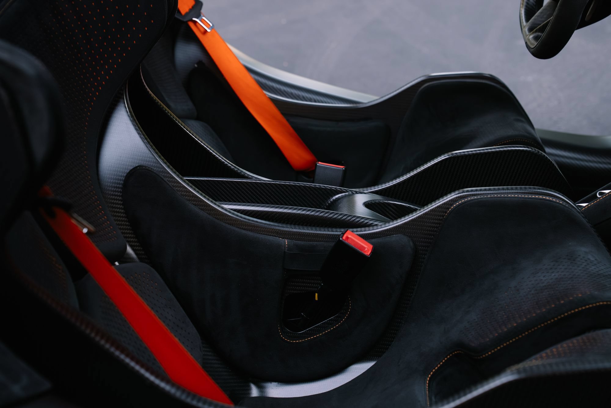 Used 2021 McLaren 765LT photo 14