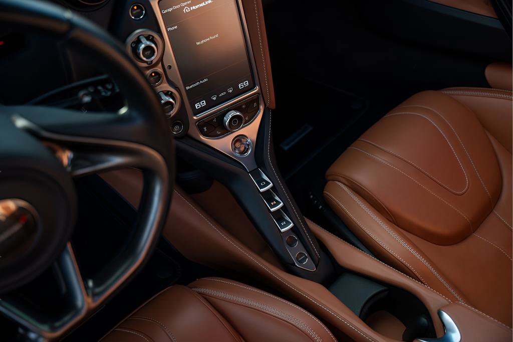 Used 2018 McLaren 720S photo 40