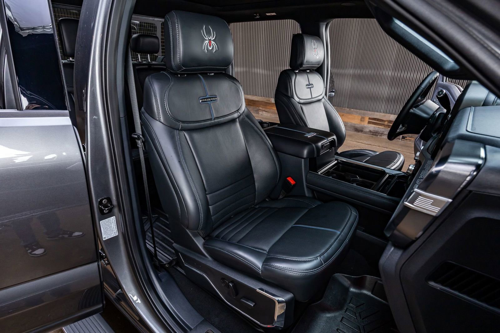 2025 Ford F250 Platinum