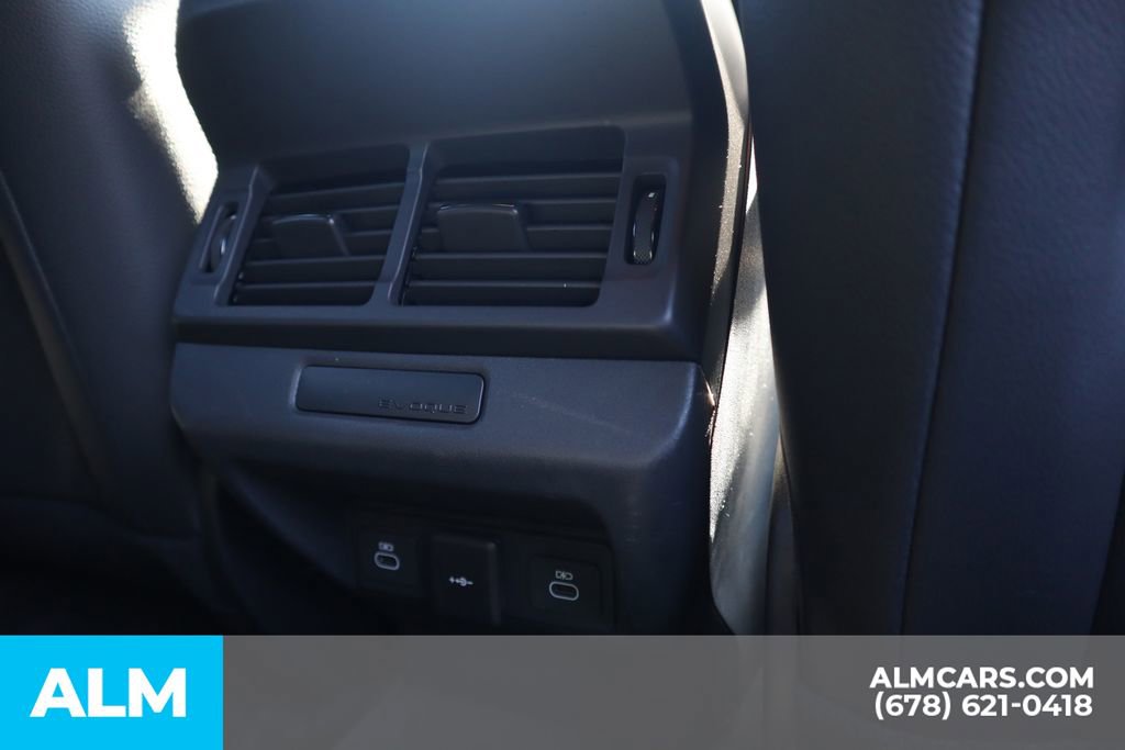 2024 Land Rover Range Rover Evoque Dynamic SE