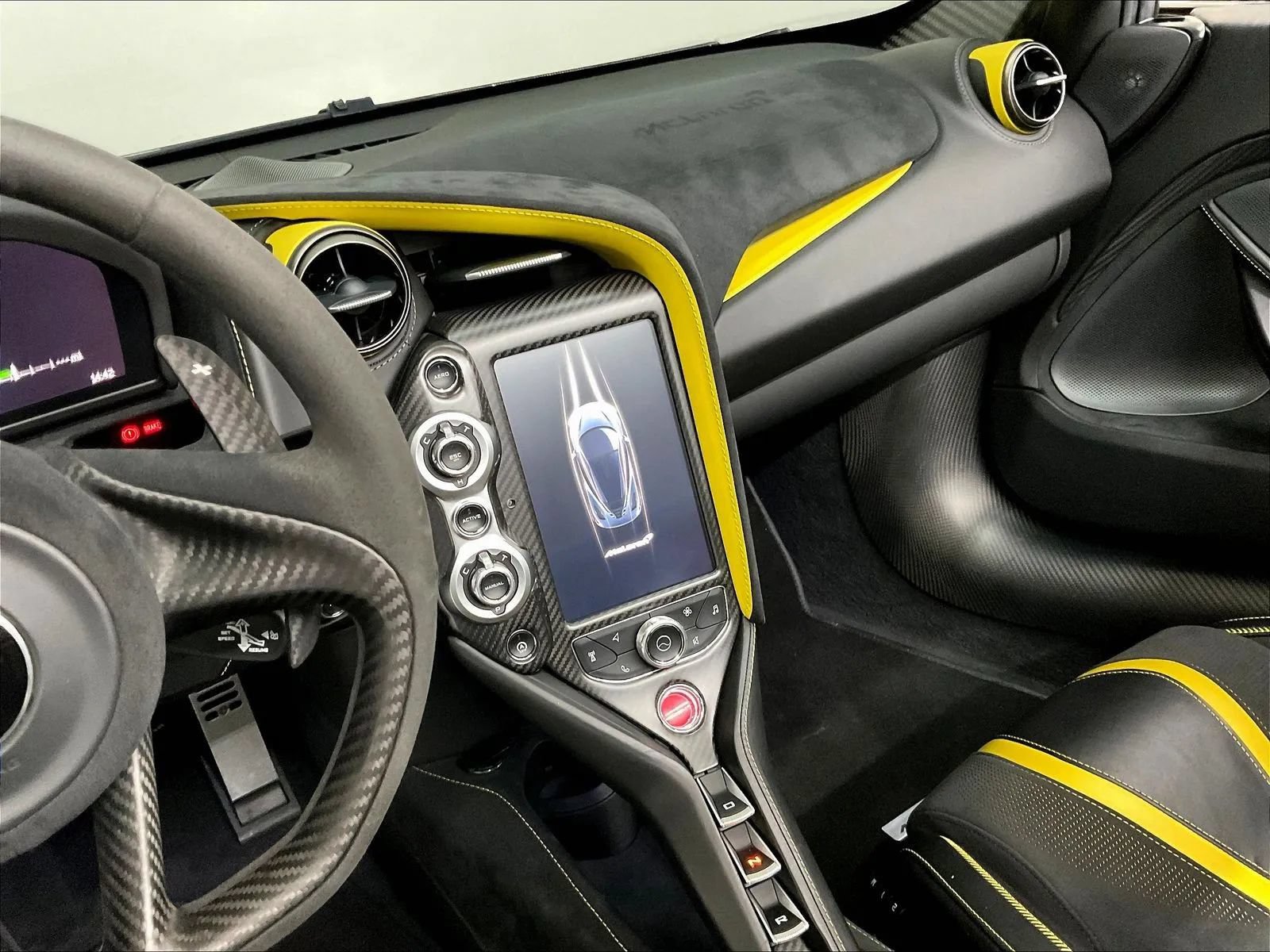 Used 2019 McLaren 720S Performance photo 13