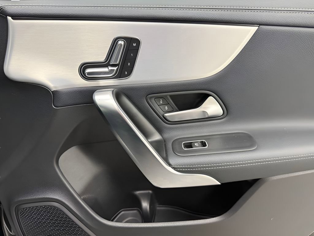 2025 Mercedes-Benz CLA 250 4MATIC