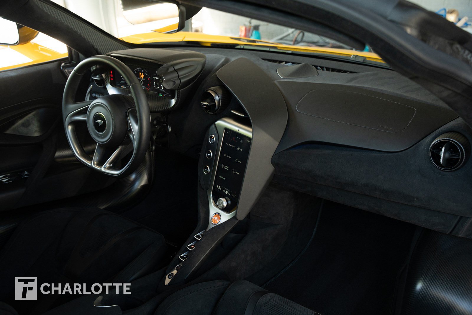 Used 2025 McLaren 750S photo 31