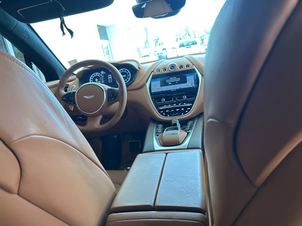 2023 Aston Martin DBX