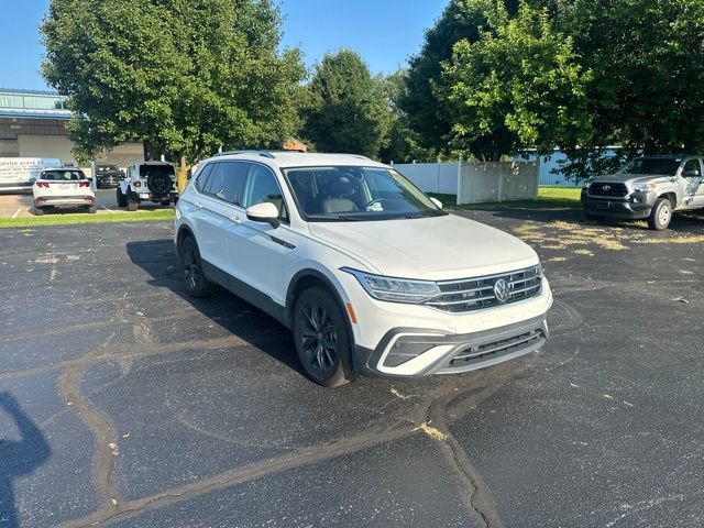 Used 2024 Volkswagen Tiguan SE