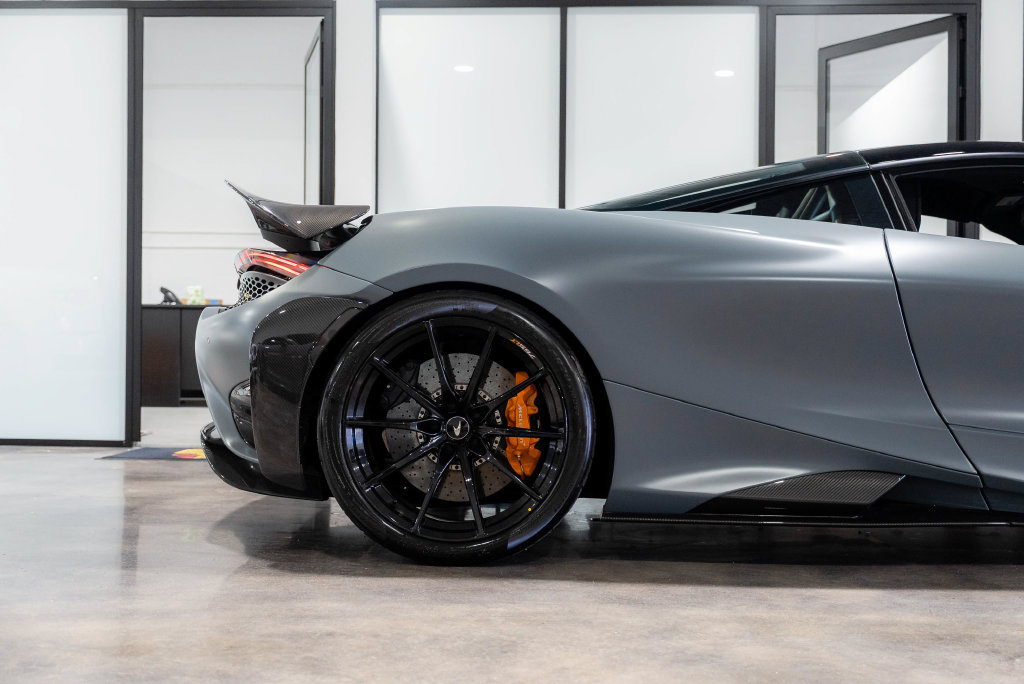 Used 2021 McLaren 765LT photo 26