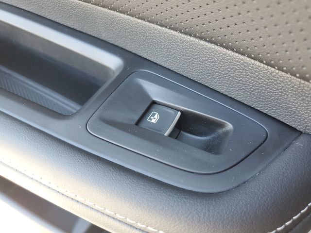 2025 Volkswagen Atlas Cross Sport SE