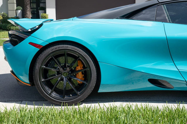 Used 2022 McLaren 720S Spider photo 10
