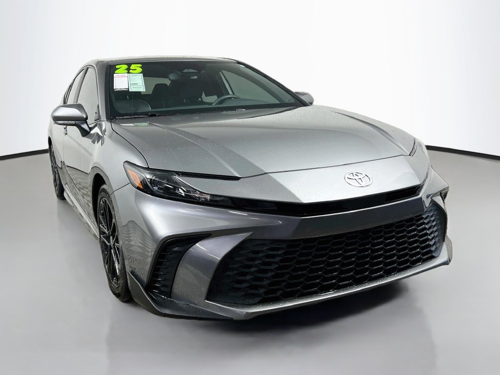 Used 2025 Toyota Camry SE