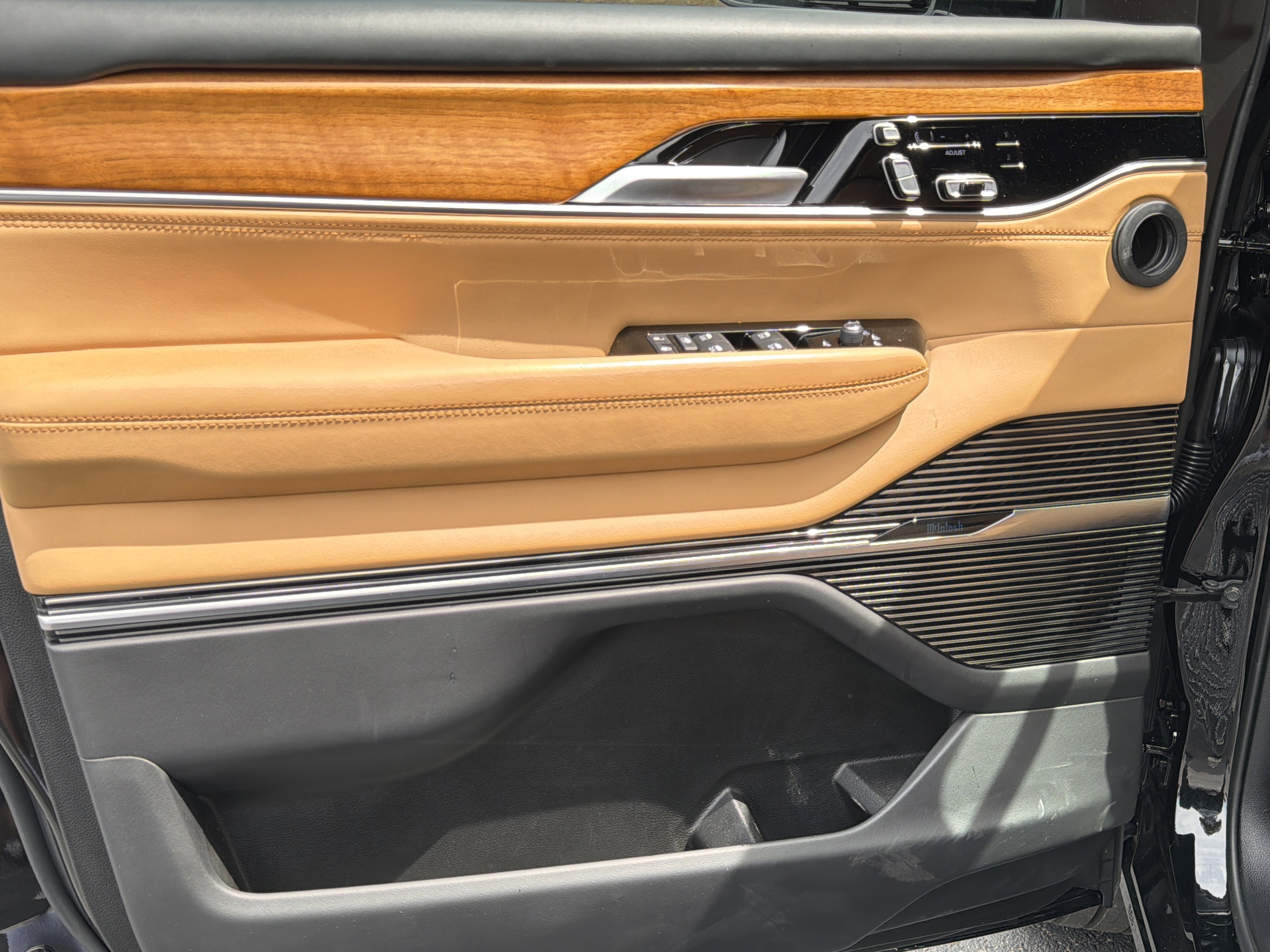 2025 Jeep Grand Wagoneer Series III