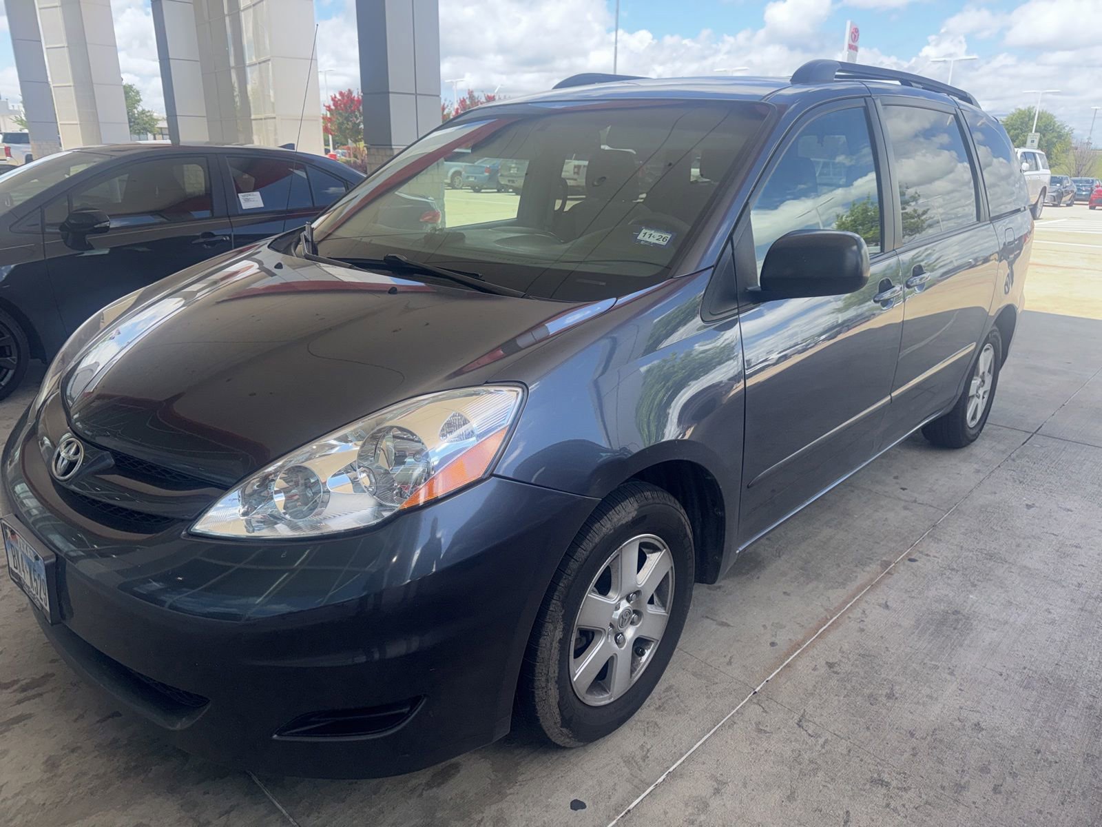 Used 2010 Toyota Sienna LE