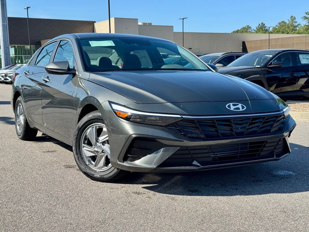 Used 2026 Hyundai Elantra SE