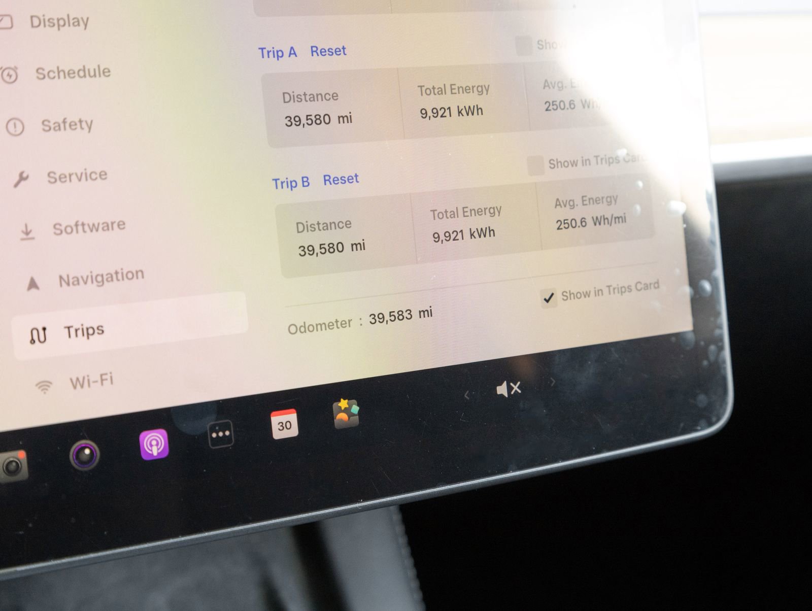 2024 Tesla Model Y 2WD