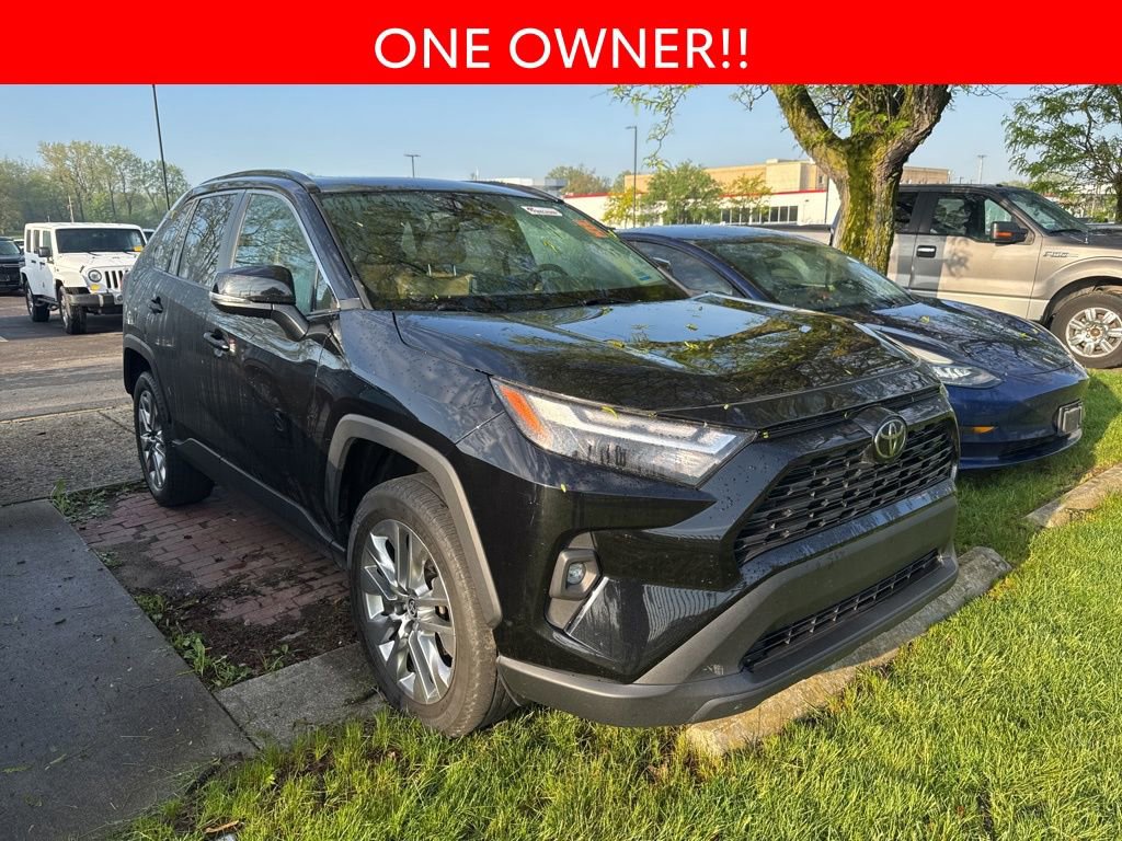 2023 Toyota Rav4 XLE Premium