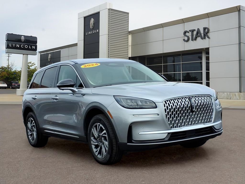 Used 2024 Lincoln Corsair AWD w/ Equipment Group 101A