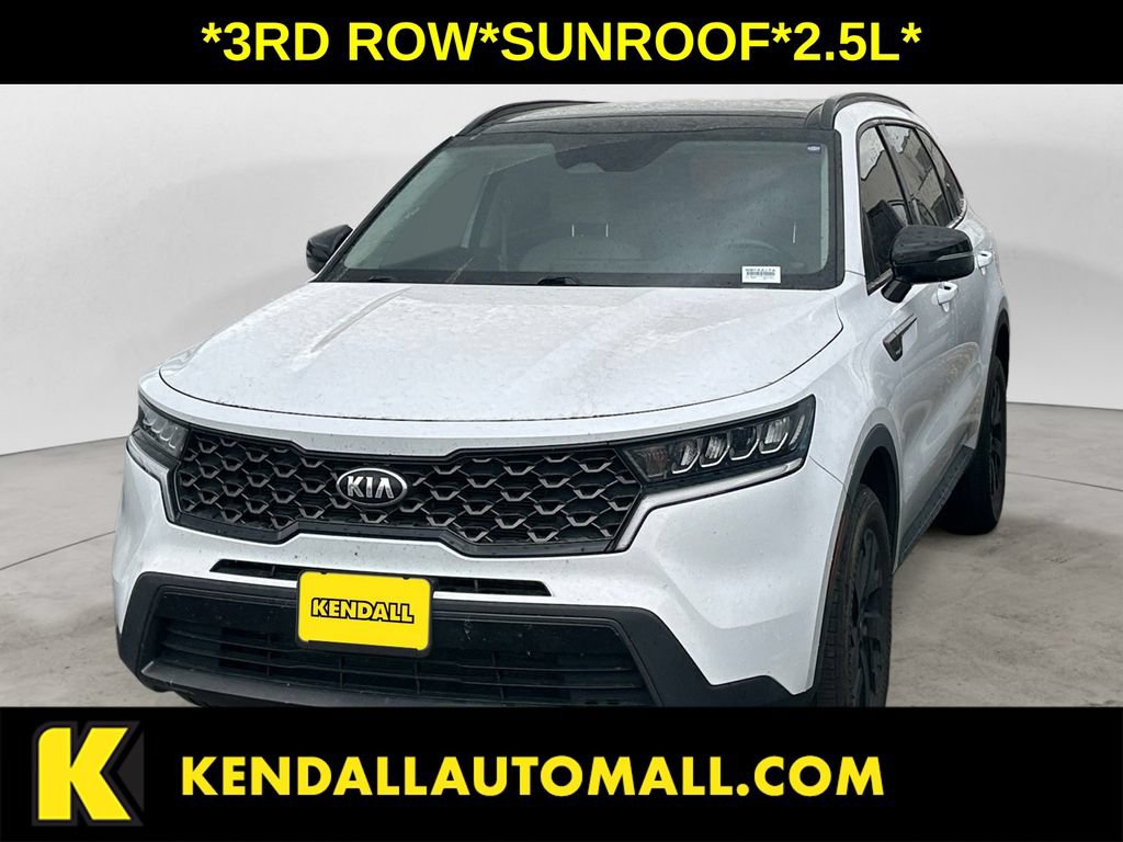 Used 2021 Kia Sorento S w/ Panoramic Sunroof Package