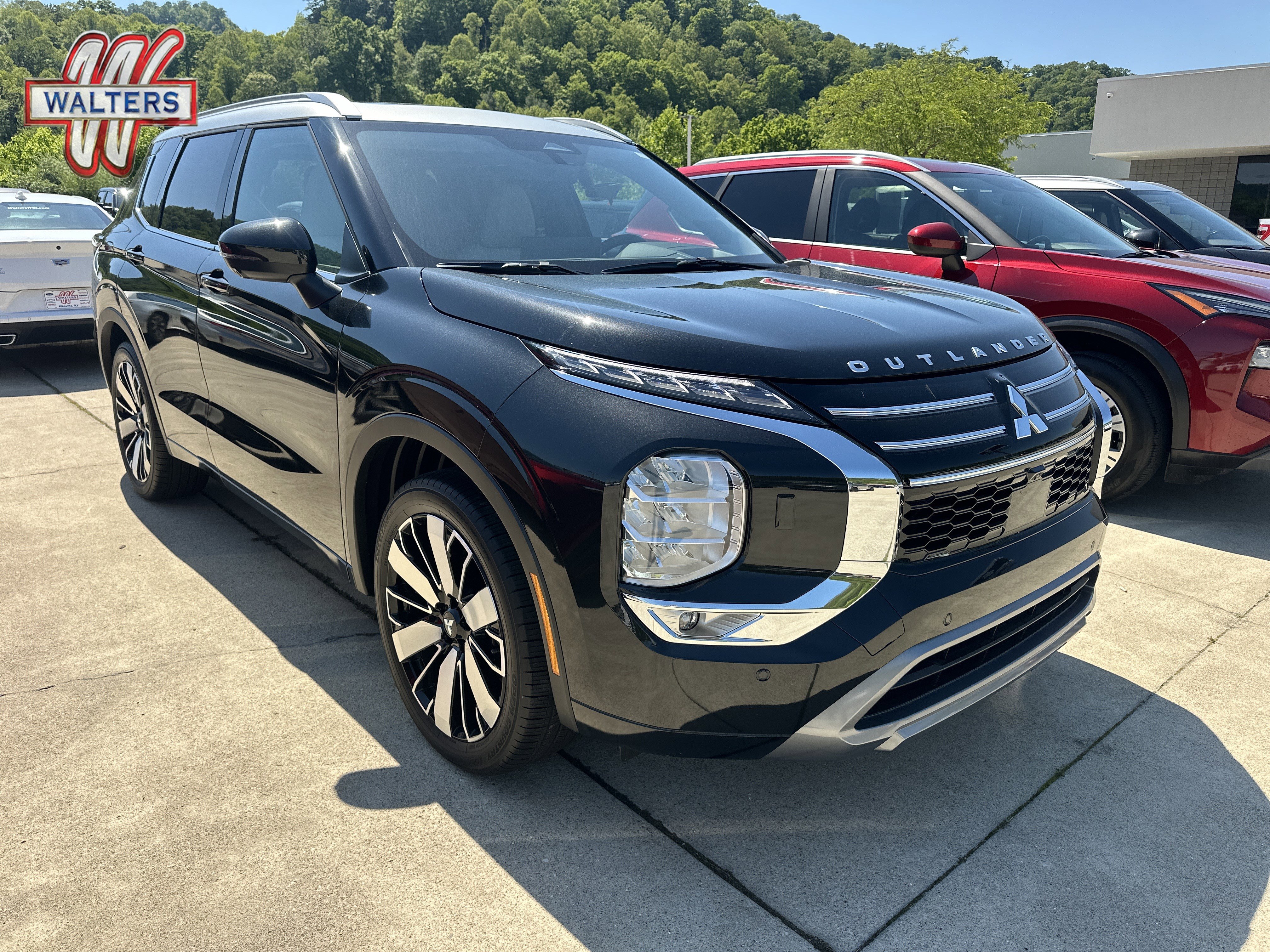 Used 2025 Mitsubishi Outlander AWD