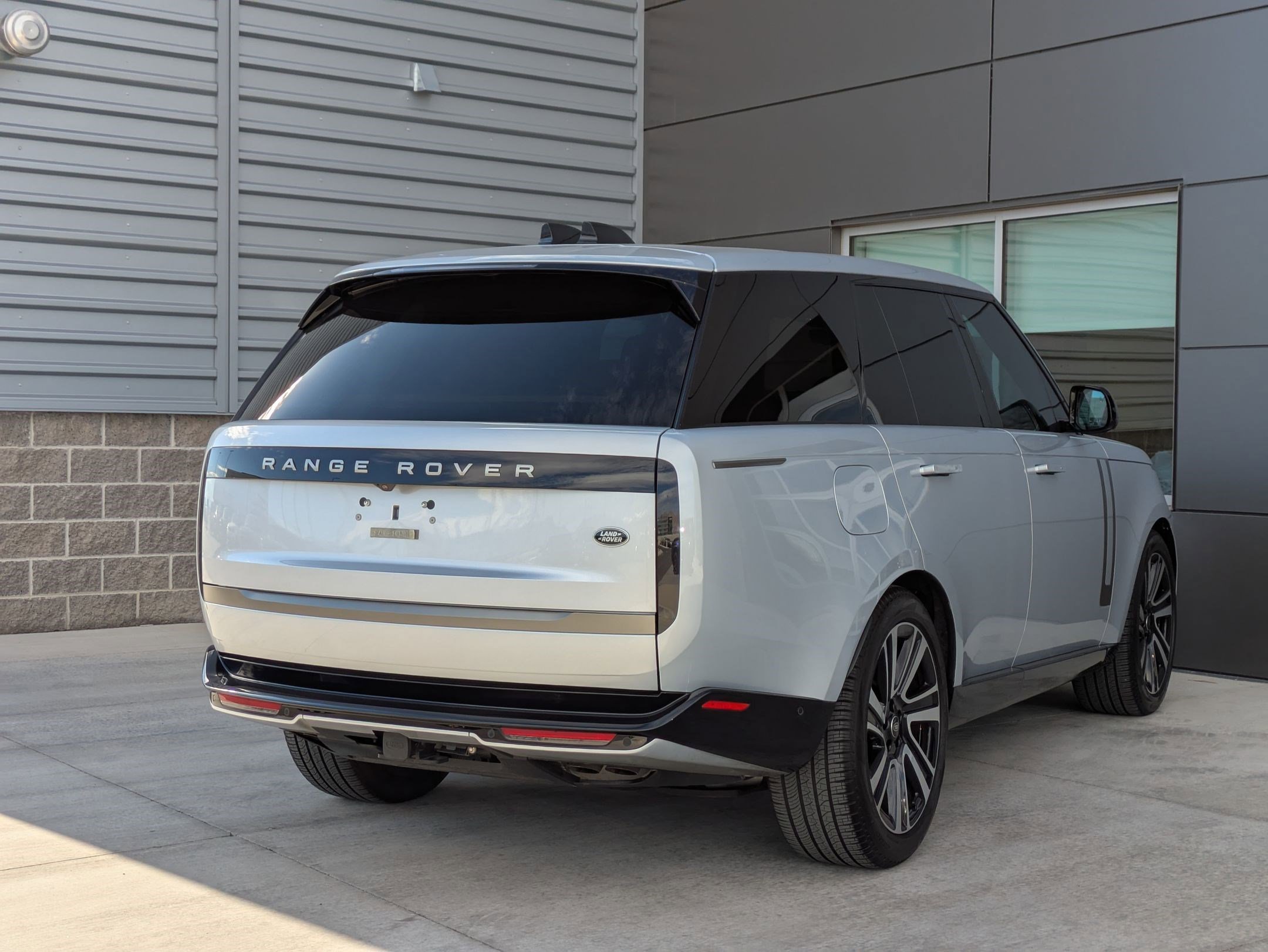 2023 Land Rover Range Rover SE