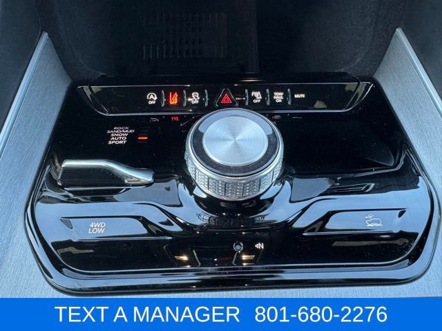 2026 Jeep Grand Wagoneer 4WD