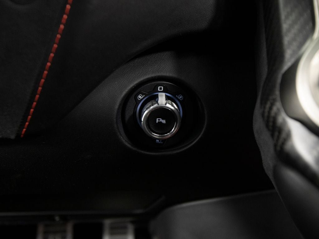 Used 2018 McLaren 720S photo 25