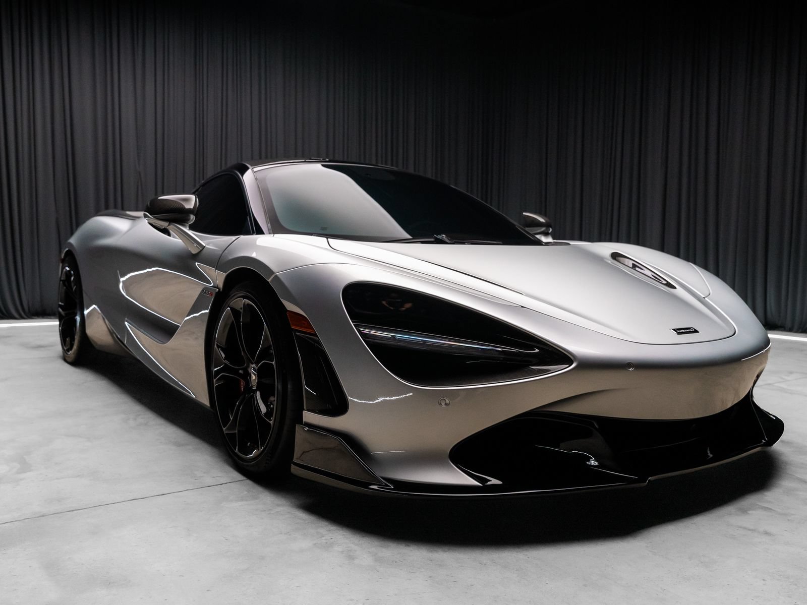 Used 2019 McLaren 720S photo 17