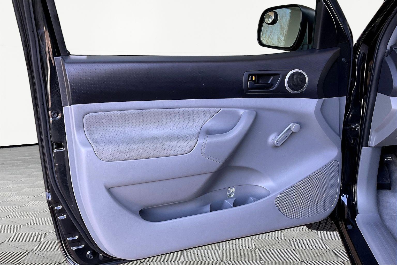 2010 Toyota Tacoma 2WD Regular Cab