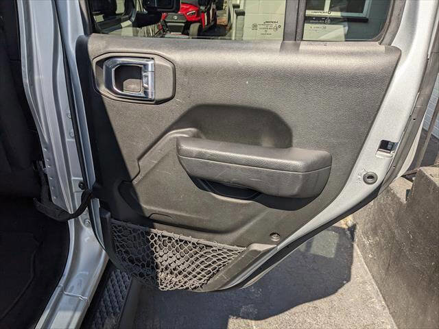 2023 Jeep Gladiator Sport