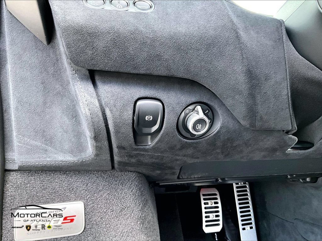 Used 2027 McLaren 750S Spider photo 32