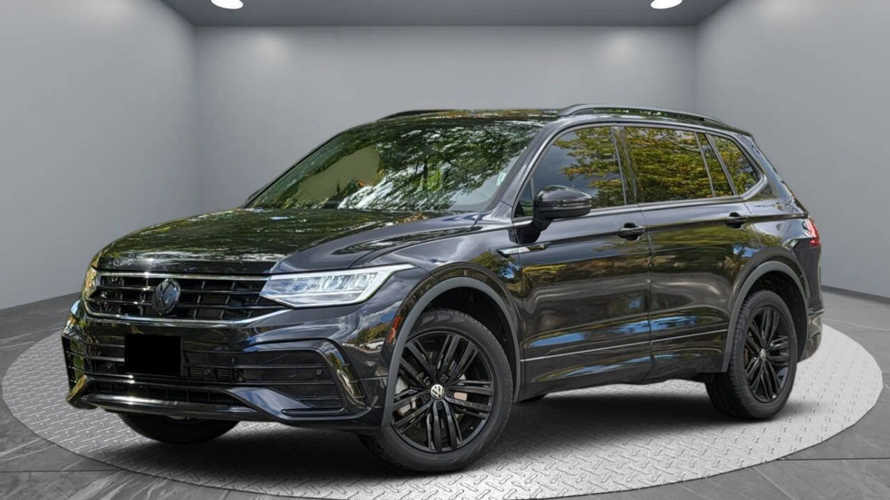 2022 Volkswagen Tiguan SE R-LINE BLACK