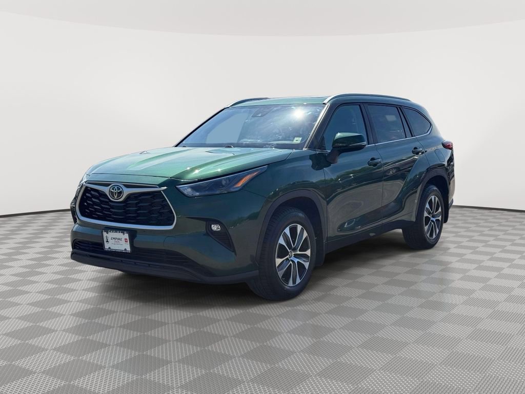 2023 Toyota Highlander XLE