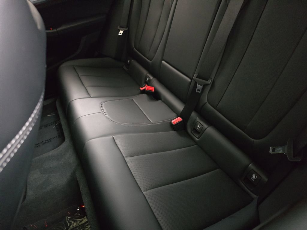 2023 BMW X4 xDrive30i