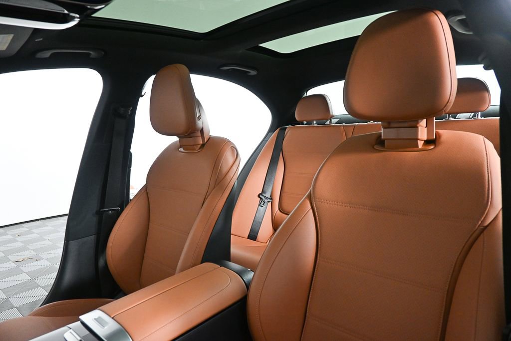 2025 Mercedes-Benz C 300 Sedan