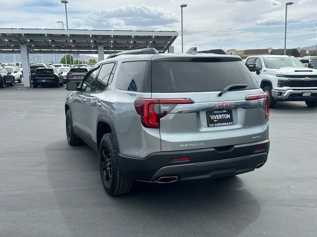 2023 GMC Acadia AT4