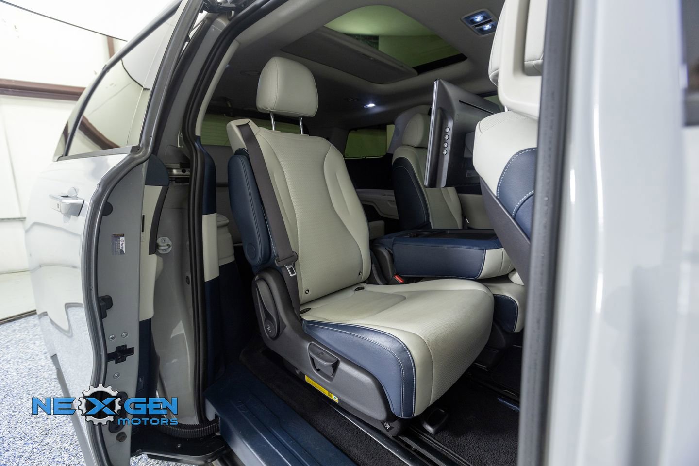 2025 Kia Carnival SX Prestige