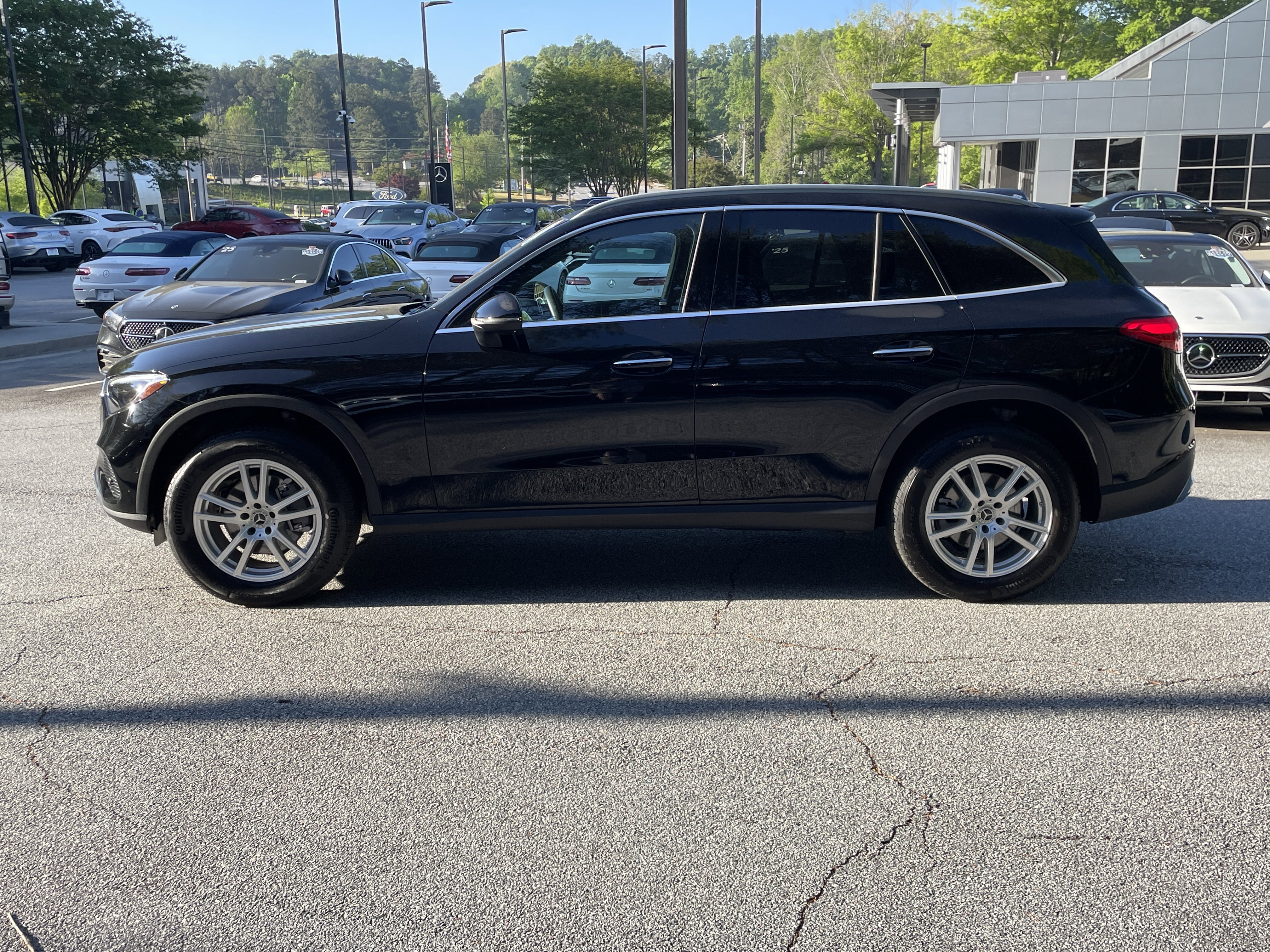 2025 Mercedes-Benz GLC 300 4MATIC