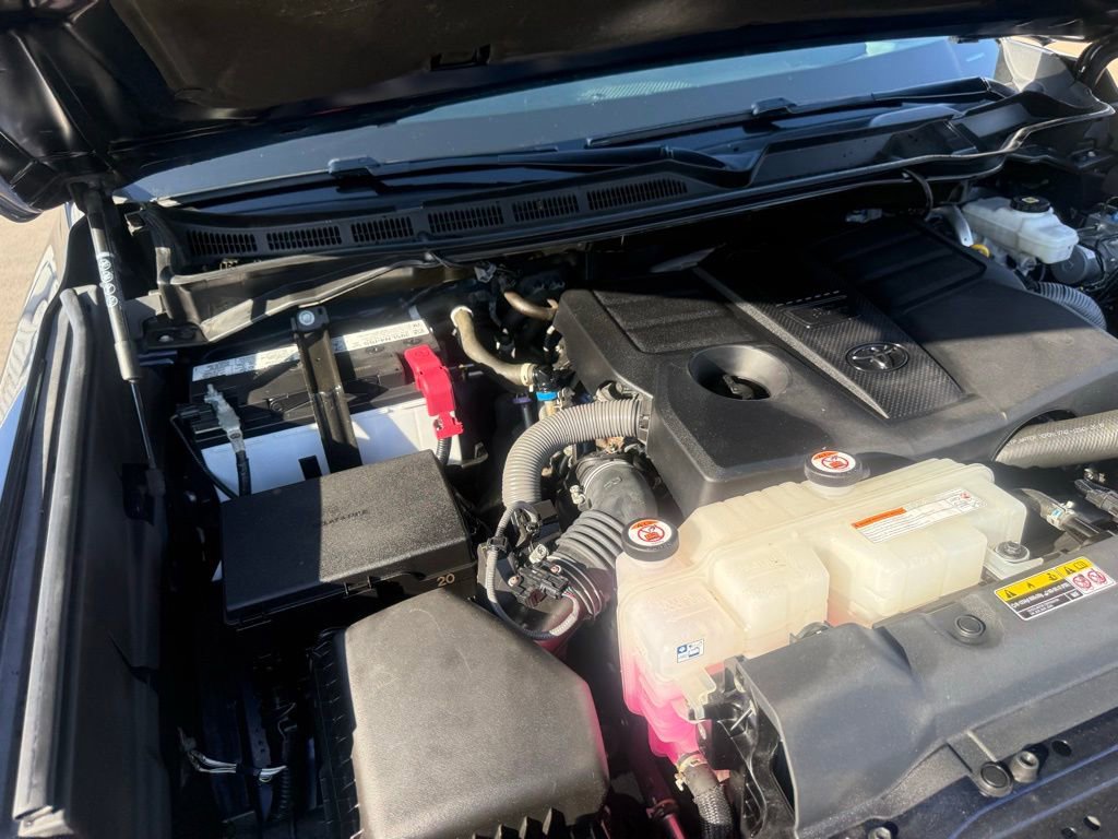 2022 Toyota Tundra Platinum