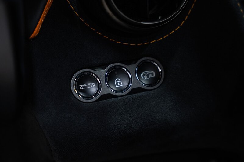 Used 2019 McLaren 720S Performance photo 52