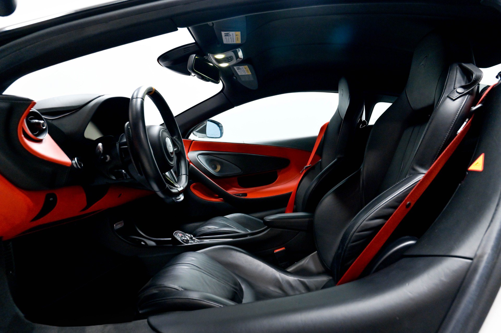 Used 2019 McLaren 600LT photo 8