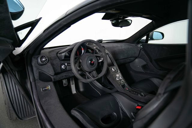 Used 2016 McLaren 675LT Coupe photo 16