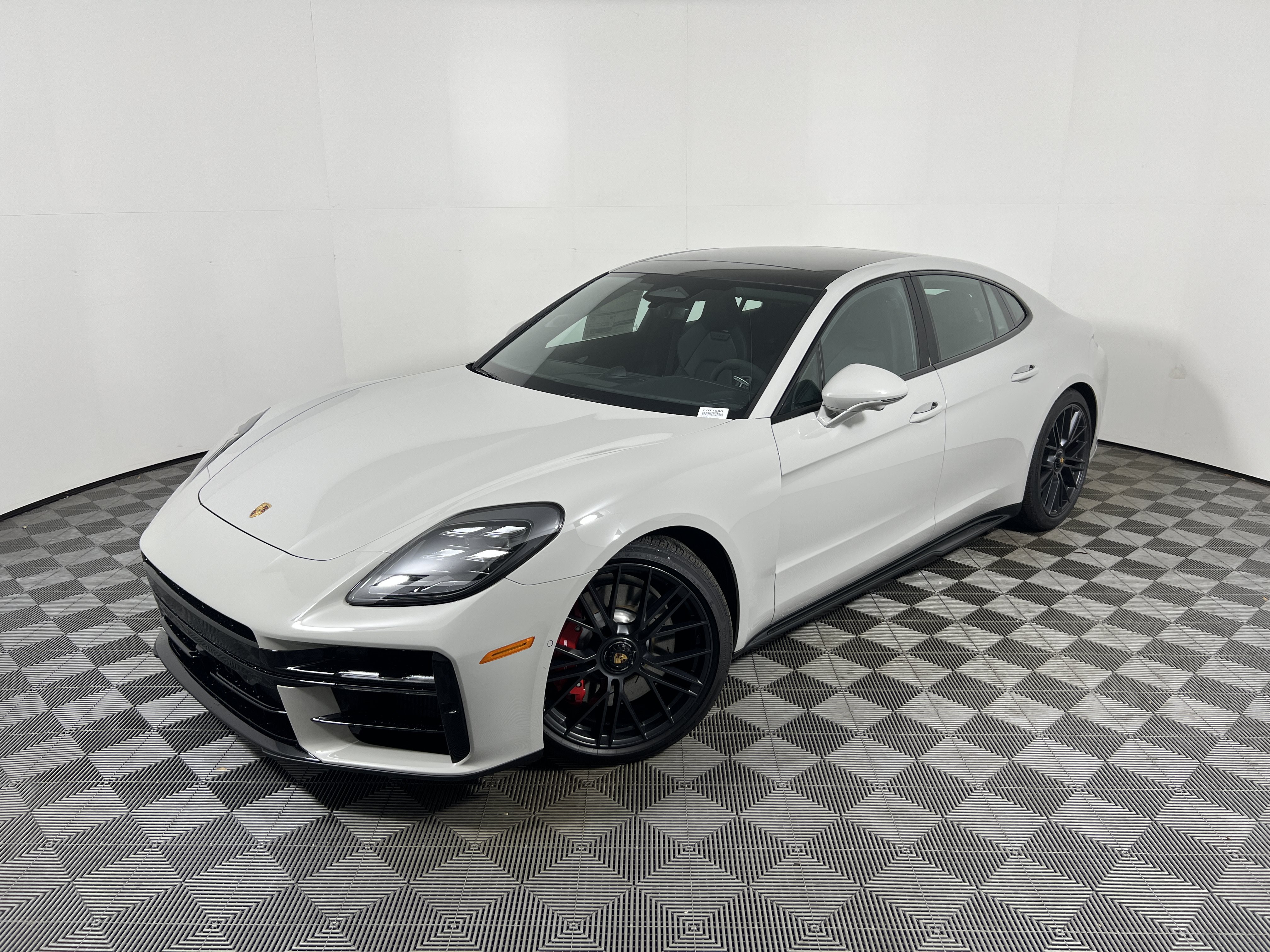 New 2026 Porsche Panamera GTS