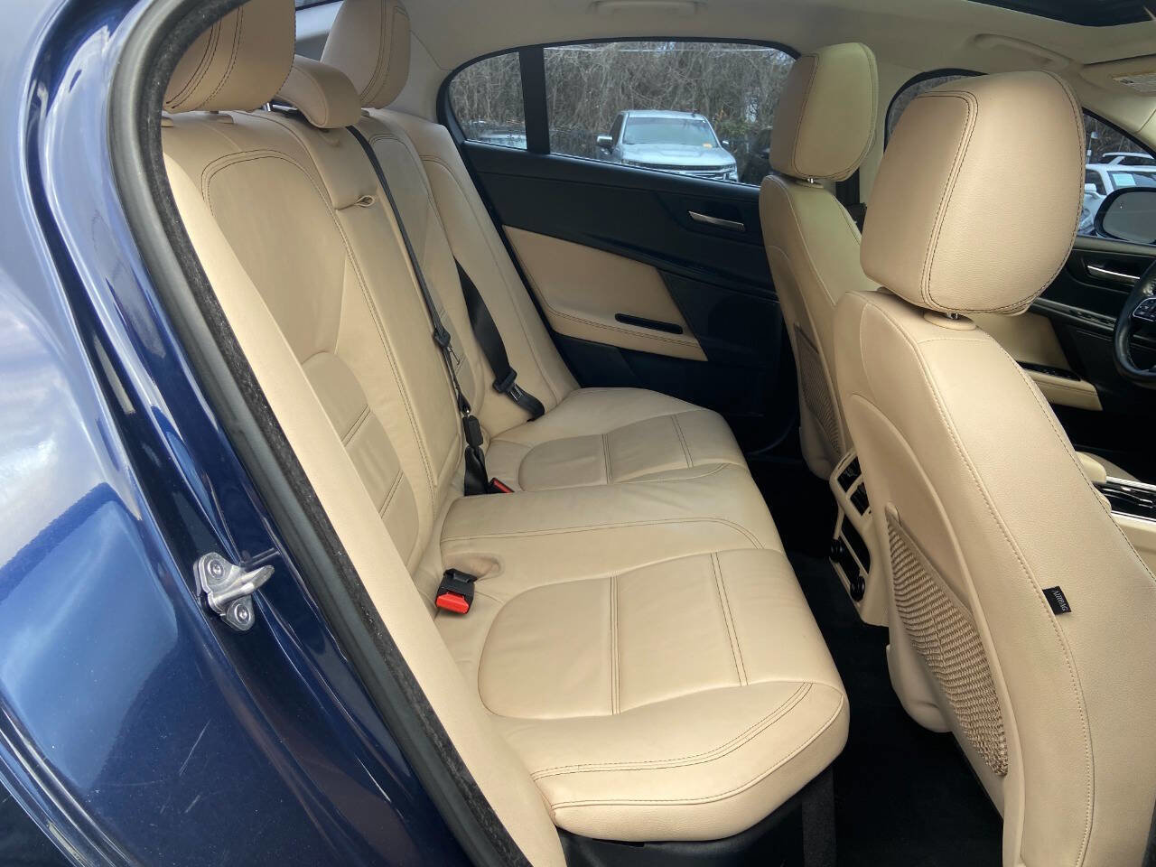 2017 Jaguar XE Prestige