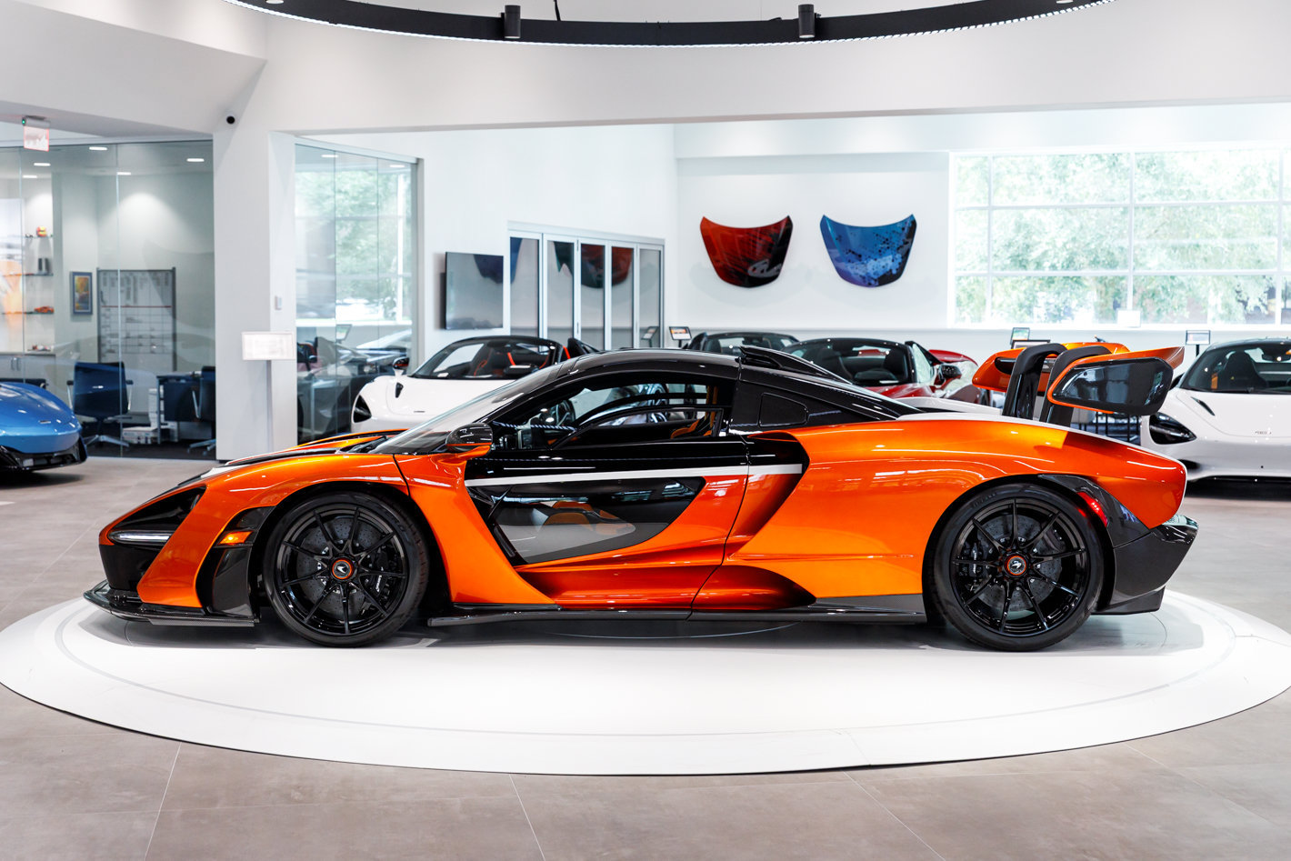 Used 2019 McLaren Senna photo 6