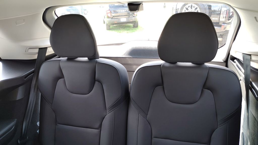 2026 Volvo Xc90 B6 Plus