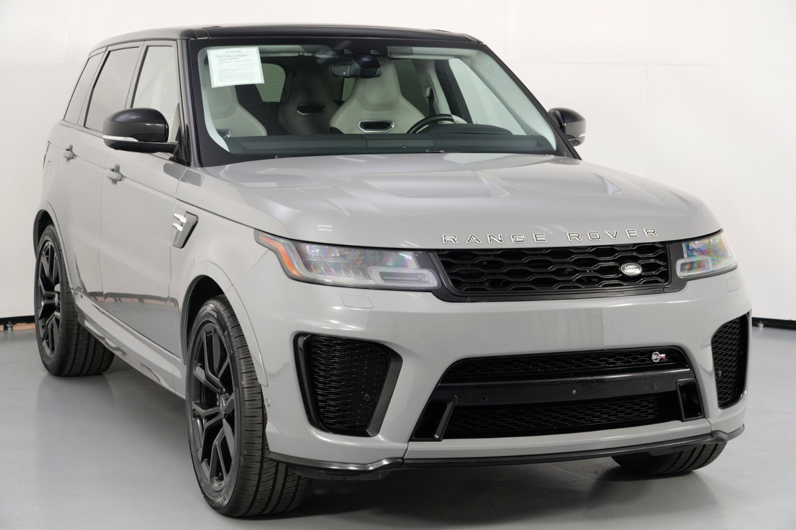 2022 Land Rover Range Rover Sport SVR Carbon Edition
