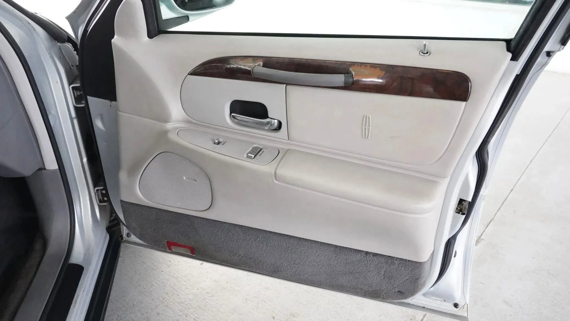 1998 Lincoln Town Car Executive