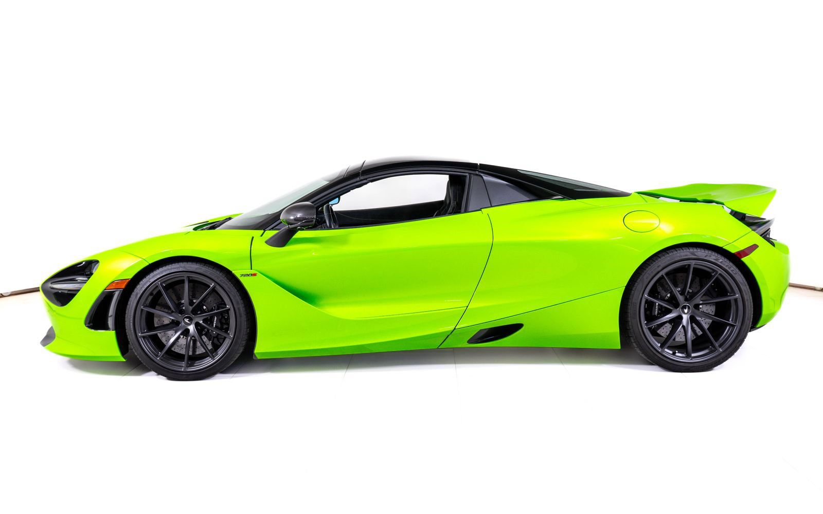 Used 2022 McLaren 720S Performance photo 3