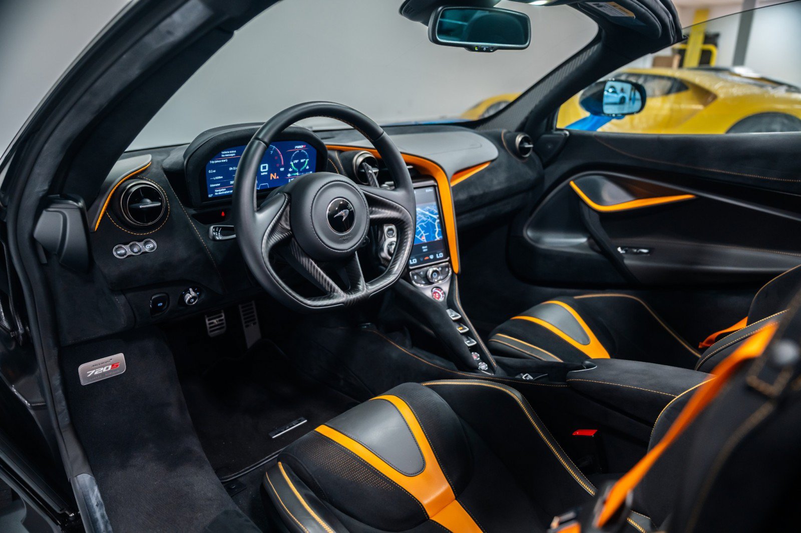 Used 2022 McLaren 720S Performance photo 12