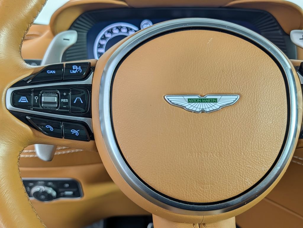 2021 Aston Martin DBX