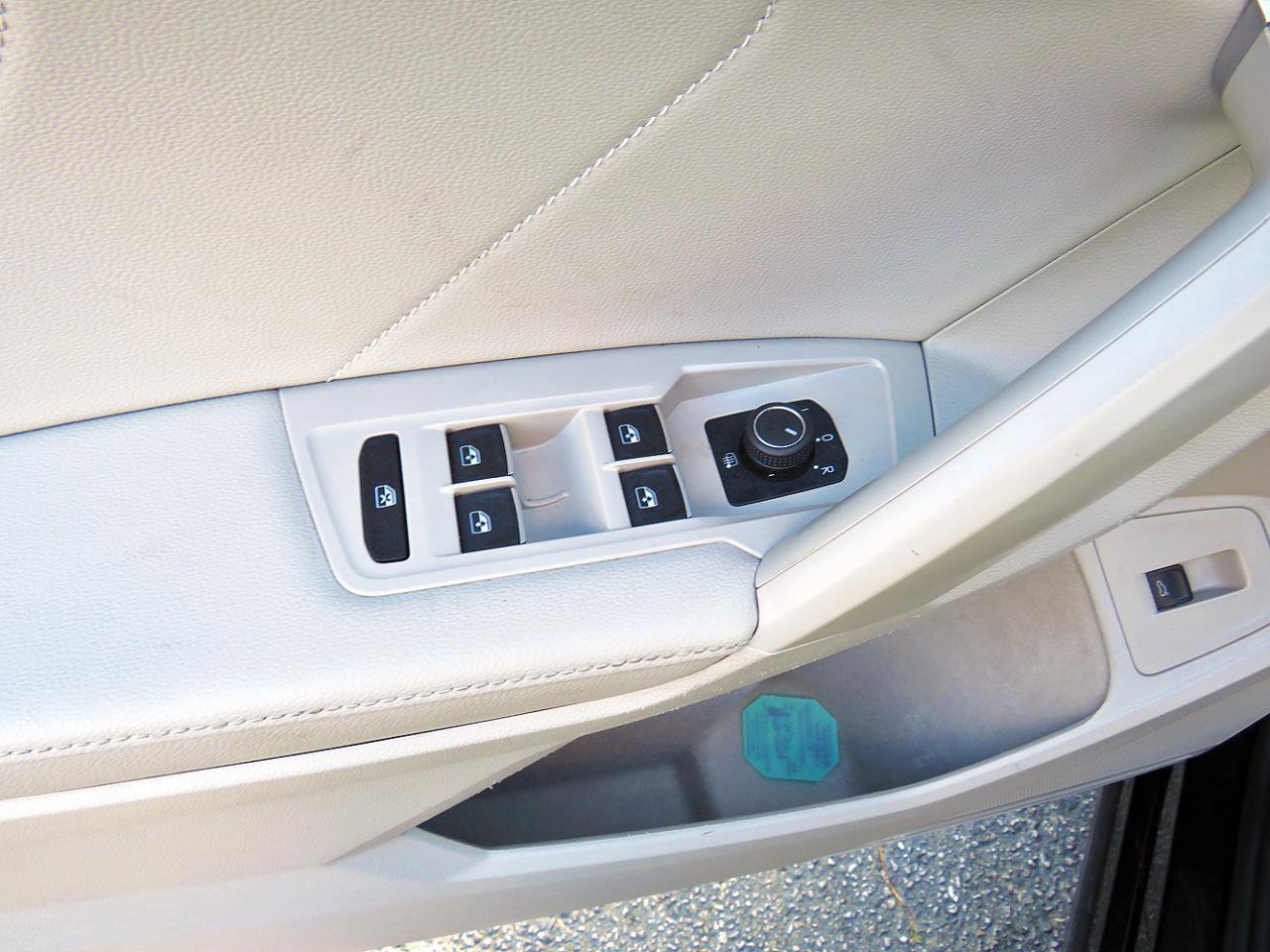 2023 Volkswagen Tiguan SE R-Line